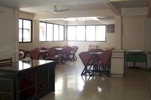Hotel Meru Pune Bagian luar foto