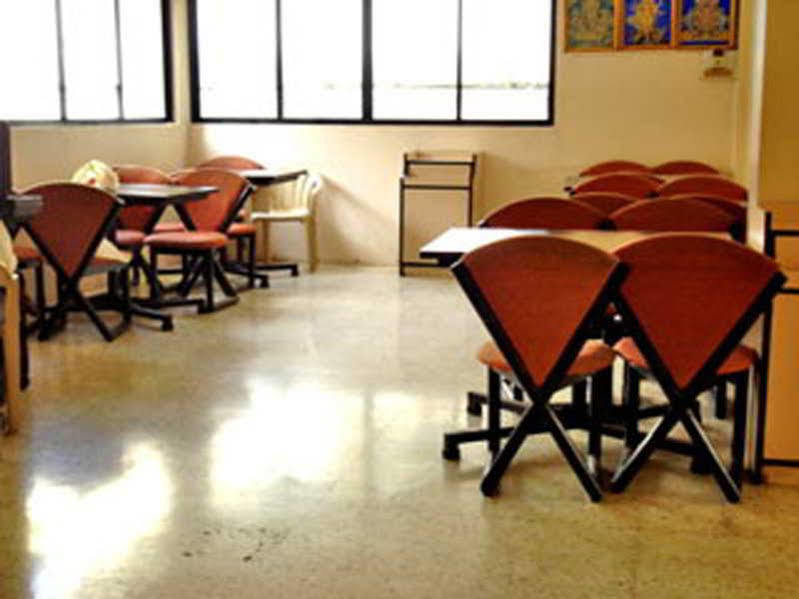 Hotel Meru Pune Bagian luar foto